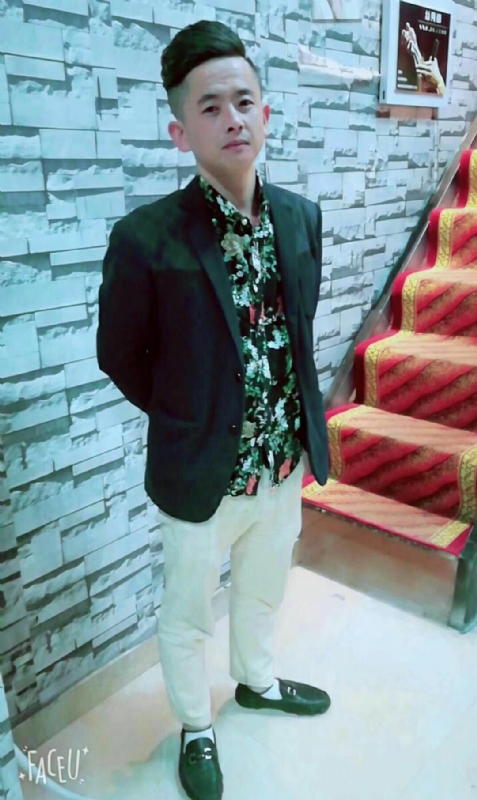 男人三十而立的第一张照片--长春相亲服务中心