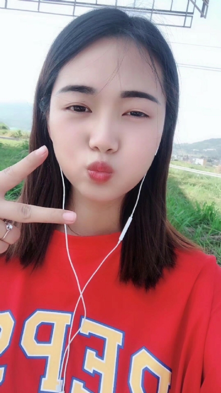 深拥必定温暖的第一张照片--长春相亲服务中心