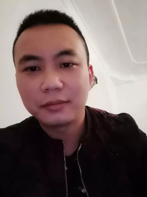 喜闻香气的第一张照片--长春相亲服务中心