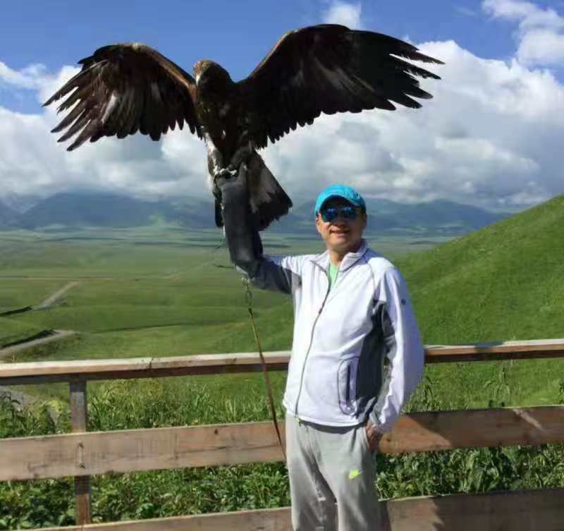 怀抱清风的第一张照片--长春相亲服务中心