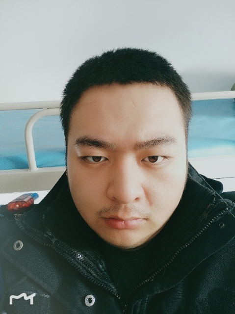 负重前行的第一张照片--长春相亲服务中心