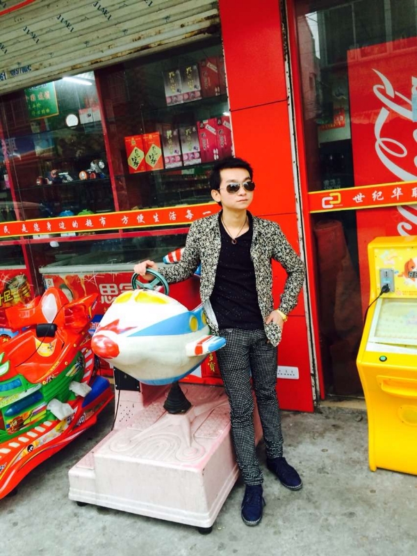 阳光帅气男嘉宾的第一张照片--长春相亲服务中心