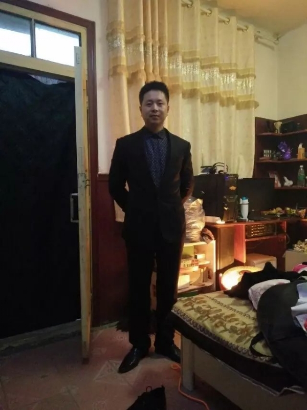 亮亮的第一张照片--长春相亲服务中心