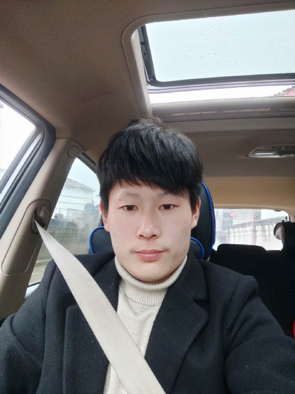 少年的第一张照片--长春相亲服务中心