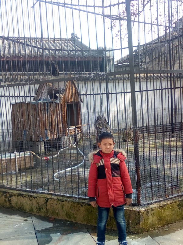 山高人伟峰的第一张照片--长春相亲服务中心