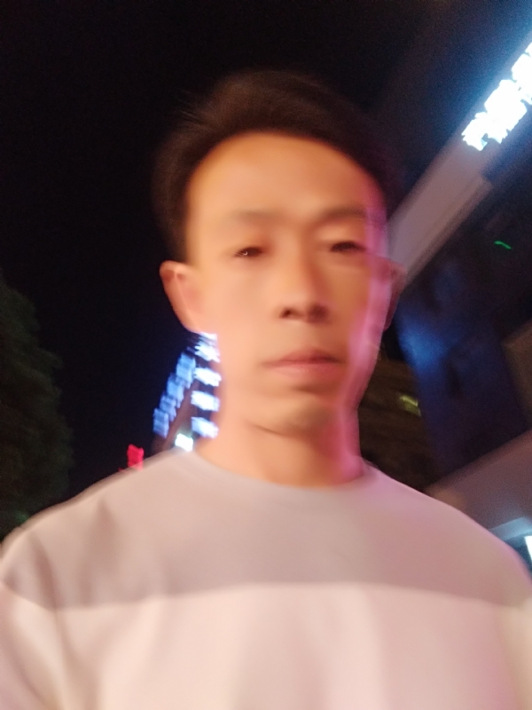 找个人来爱的第一张照片--长春相亲服务中心