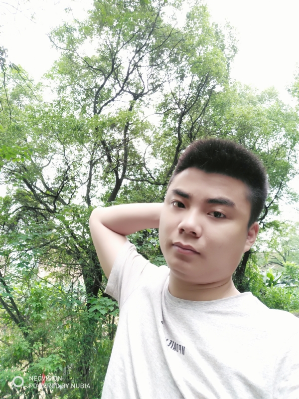 黄帅哥的第一张照片--长春相亲服务中心