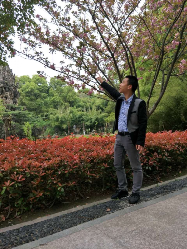 坦诚的第一张照片--长春相亲服务中心