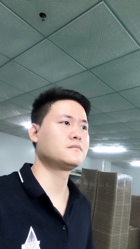 伟的第一张照片--长春相亲服务中心