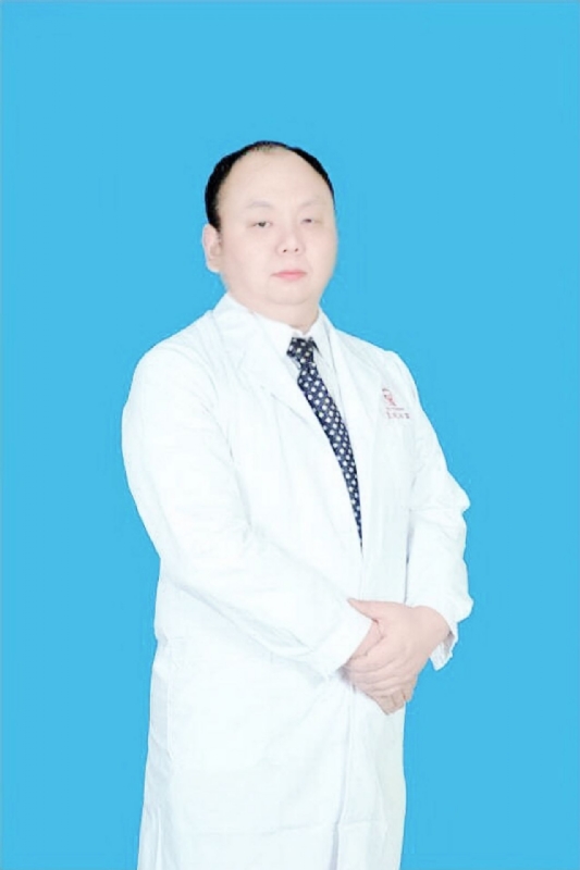 小村医的第一张照片--长春相亲服务中心