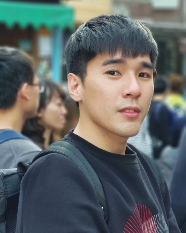 雨中孤独的第一张照片--长春相亲服务中心