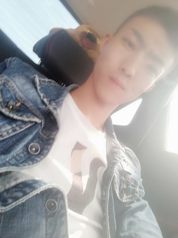 傻雕的第一张照片--长春相亲服务中心