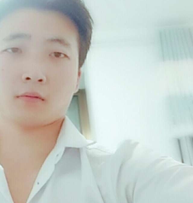 华英雄的第一张照片--长春相亲服务中心