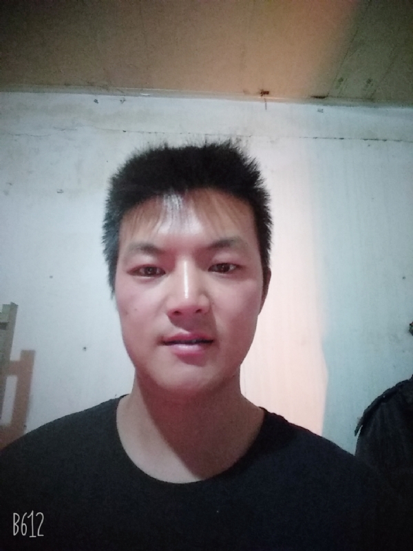 风轻云淡的第一张照片--长春相亲服务中心