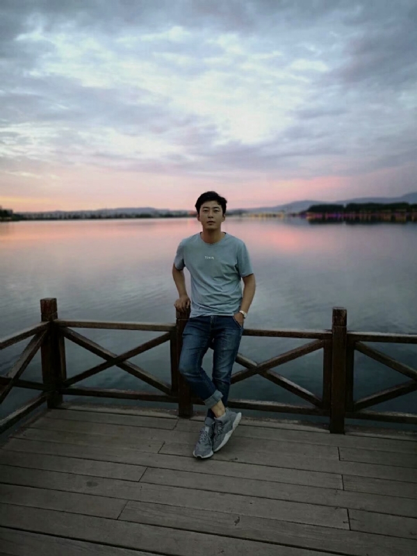 喂南墙我要撞你了的第一张照片--长春相亲服务中心