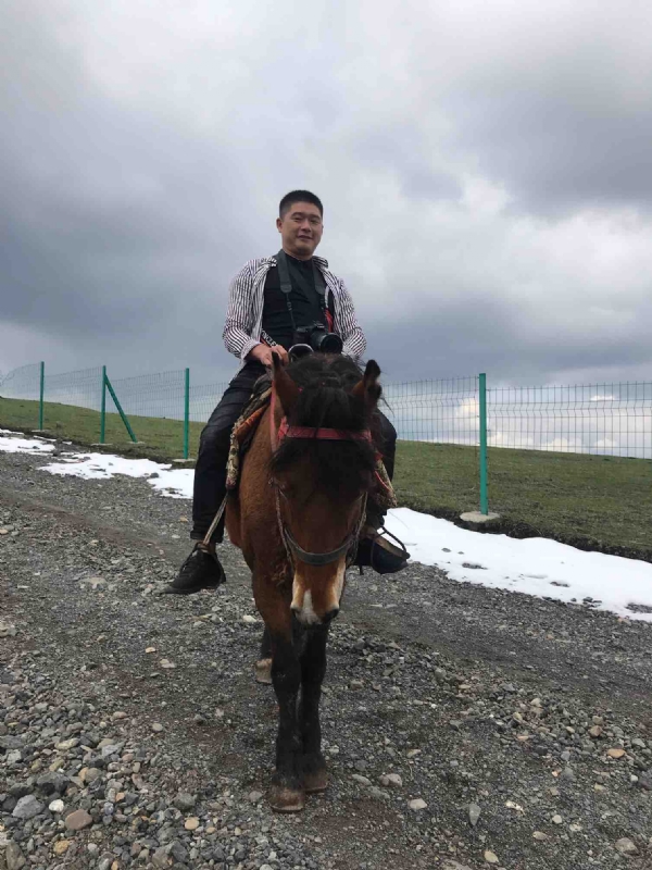 一个人的第一张照片--长春相亲服务中心