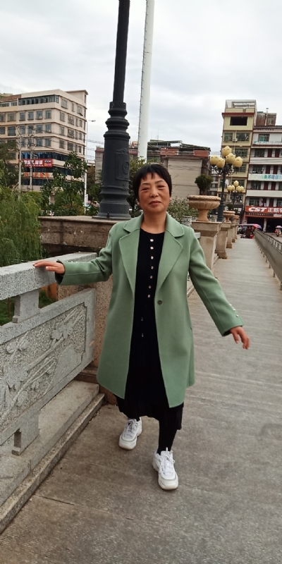 小玲的第一张照片--长春相亲服务中心