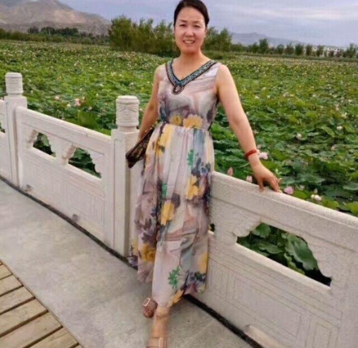 红叶的第一张照片--长春相亲服务中心