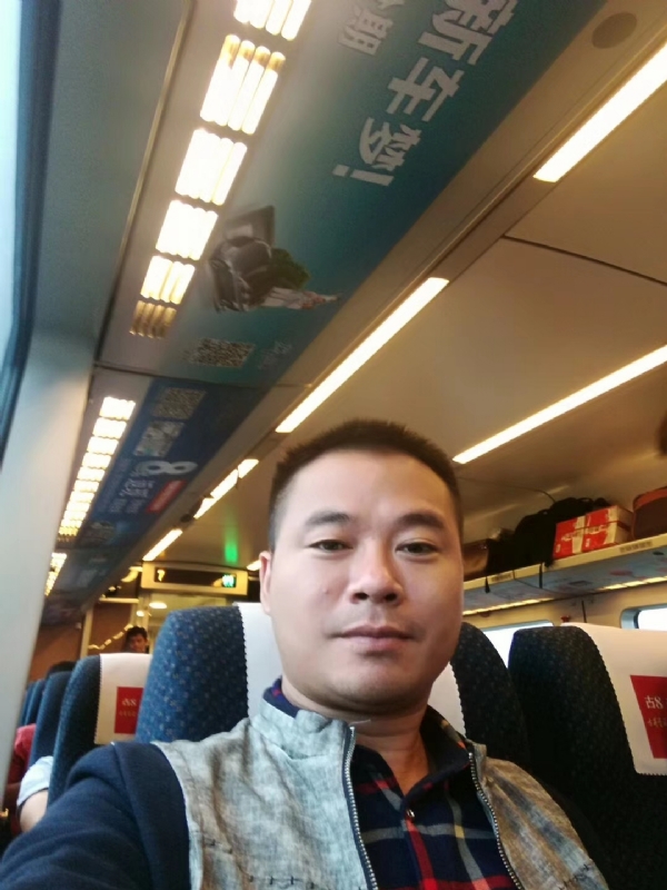 等爱的人的第一张照片--长春相亲服务中心