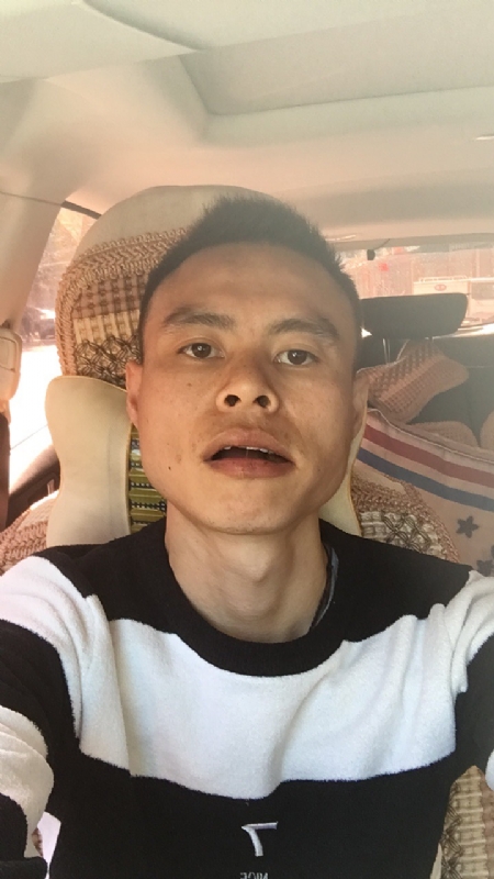 小何的第一张照片--长春相亲服务中心