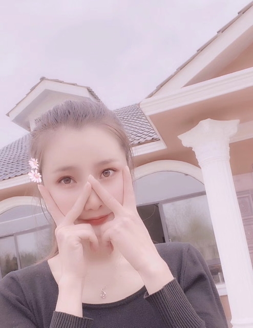 小媛的第一张照片--长春相亲服务中心