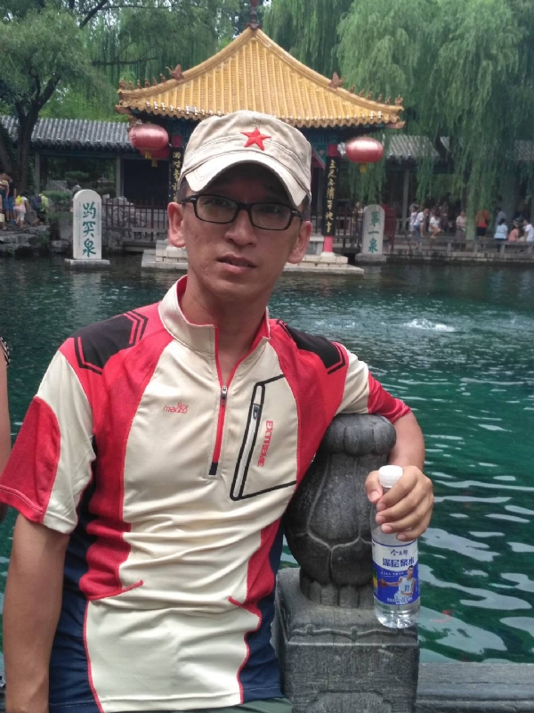 晓峰的第二张照片--长春相亲服务中心