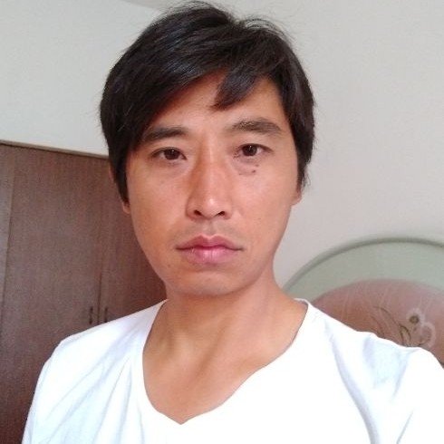 莞尔一笑的第一张照片--长春相亲服务中心