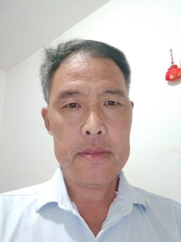 邹学辉的第三张照片--长春相亲服务中心