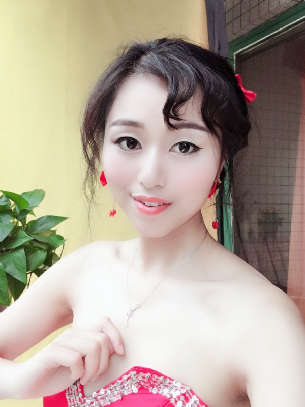 薇薇的第一张照片--长春相亲服务中心