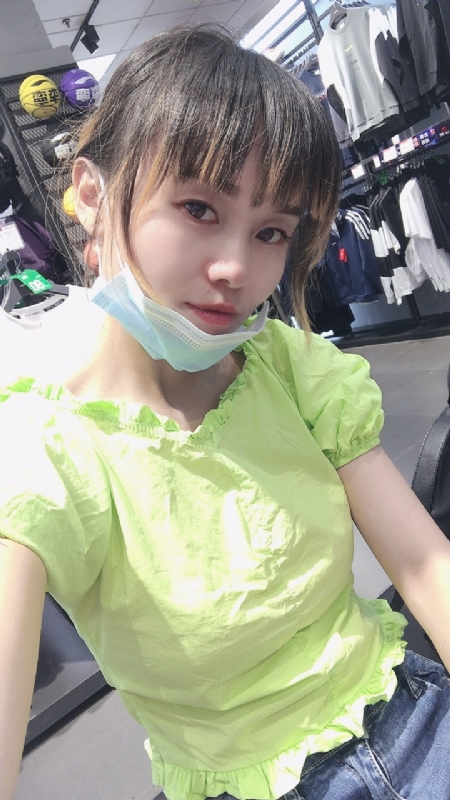 婀娜袅袅的第一张照片--长春相亲服务中心