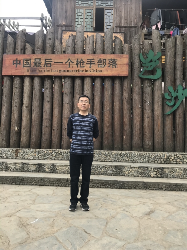 屯里的富豪的第一张照片--长春相亲服务中心