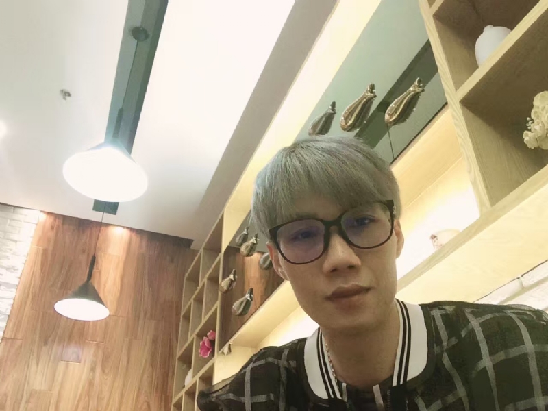 黄峰的第一张照片--长春相亲服务中心