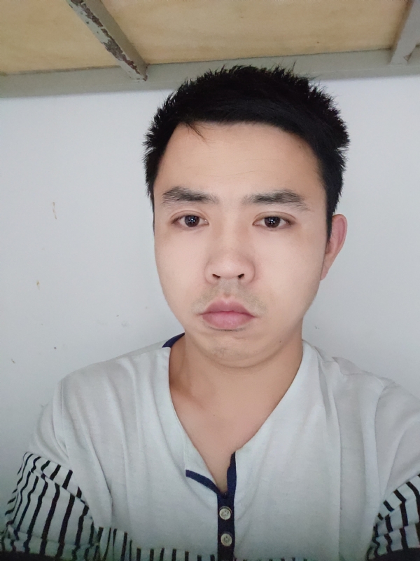 老男孩的第一张照片--长春相亲服务中心