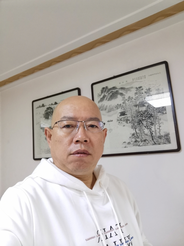 光头博士的第一张照片--长春相亲服务中心