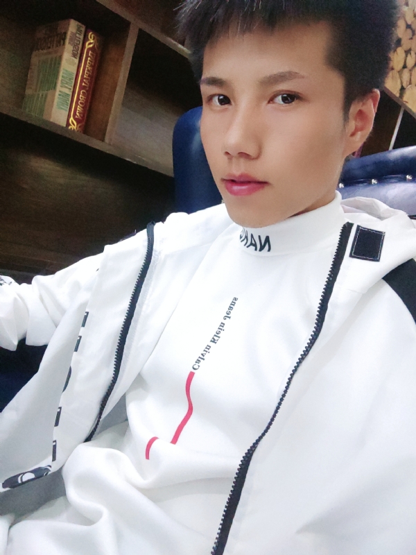 梁辞的第二张照片--长春相亲服务中心