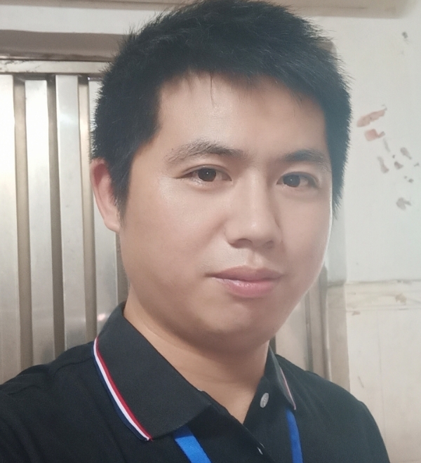 单身奶爸的第一张照片--长春相亲服务中心