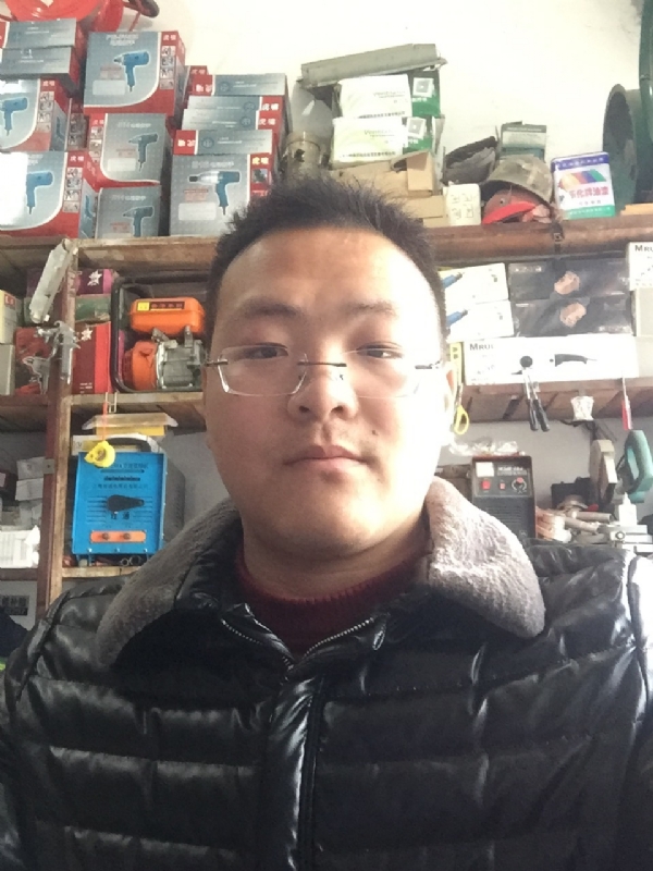 鼎福的第二张照片--长春相亲服务中心