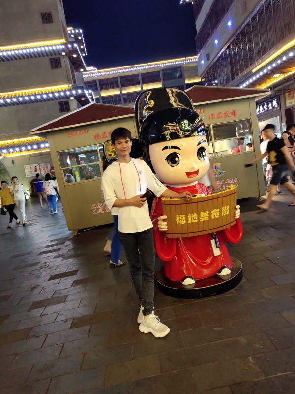 圆嘟嘟的瘦子的第一张照片--长春相亲服务中心