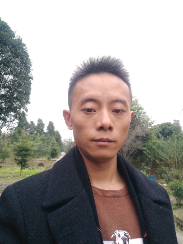 携手白头的第二张照片--长春相亲服务中心