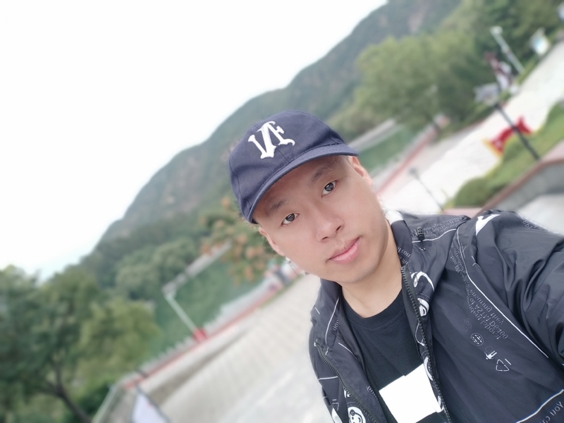 阳光的第一张照片--长春相亲服务中心