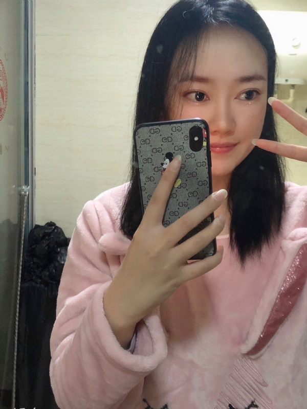 叶落知秋的第一张照片--长春相亲服务中心