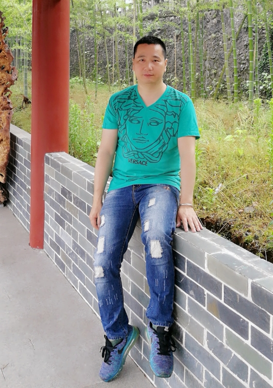 缘分不易的第一张照片--长春相亲服务中心