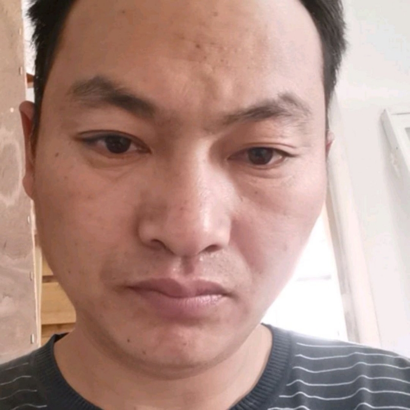 黎离的第一张照片--长春相亲服务中心