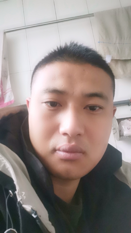 烟花再美不过瞬间的第一张照片--长春相亲服务中心