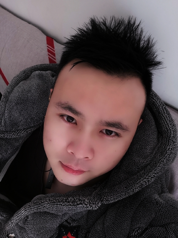 明明的第一张照片--长春相亲服务中心