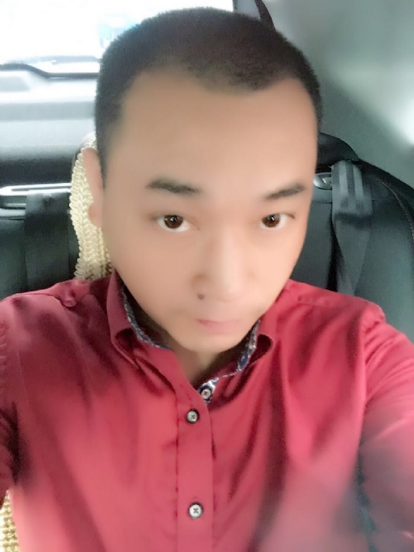 在一个路口等的第一张照片--长春相亲服务中心