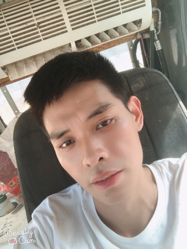 小董的第一张照片--长春相亲服务中心