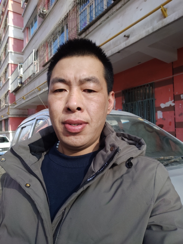 华哥的第二张照片--长春相亲服务中心