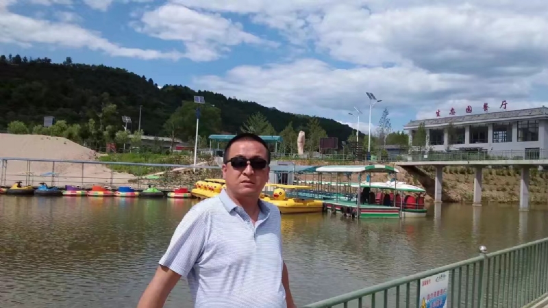 一三缺四的第一张照片--长春相亲服务中心