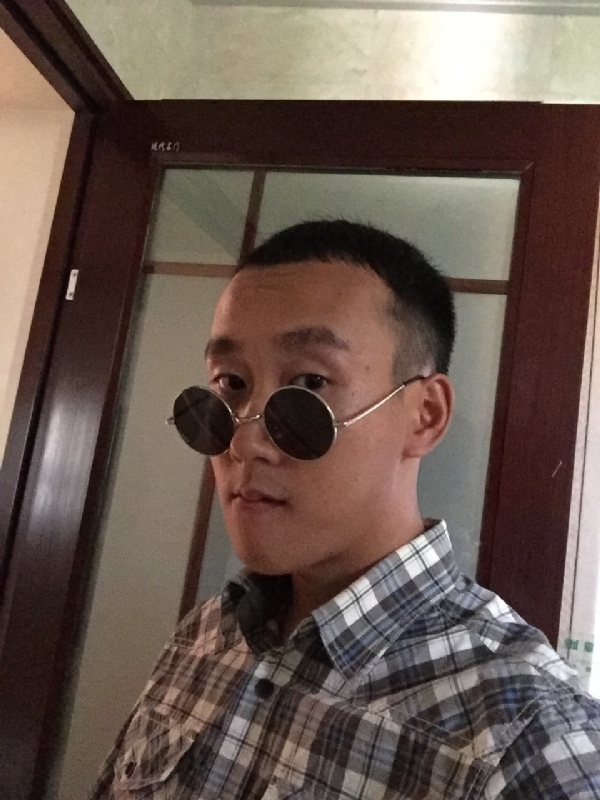 悲喜的第一张照片--长春相亲服务中心